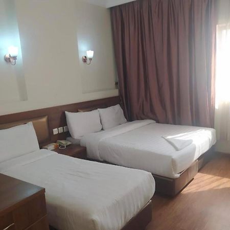 เดอะ แกรนด์ โฮเทล มัลตัน Hotel มุลตาน ภายนอก รูปภาพ