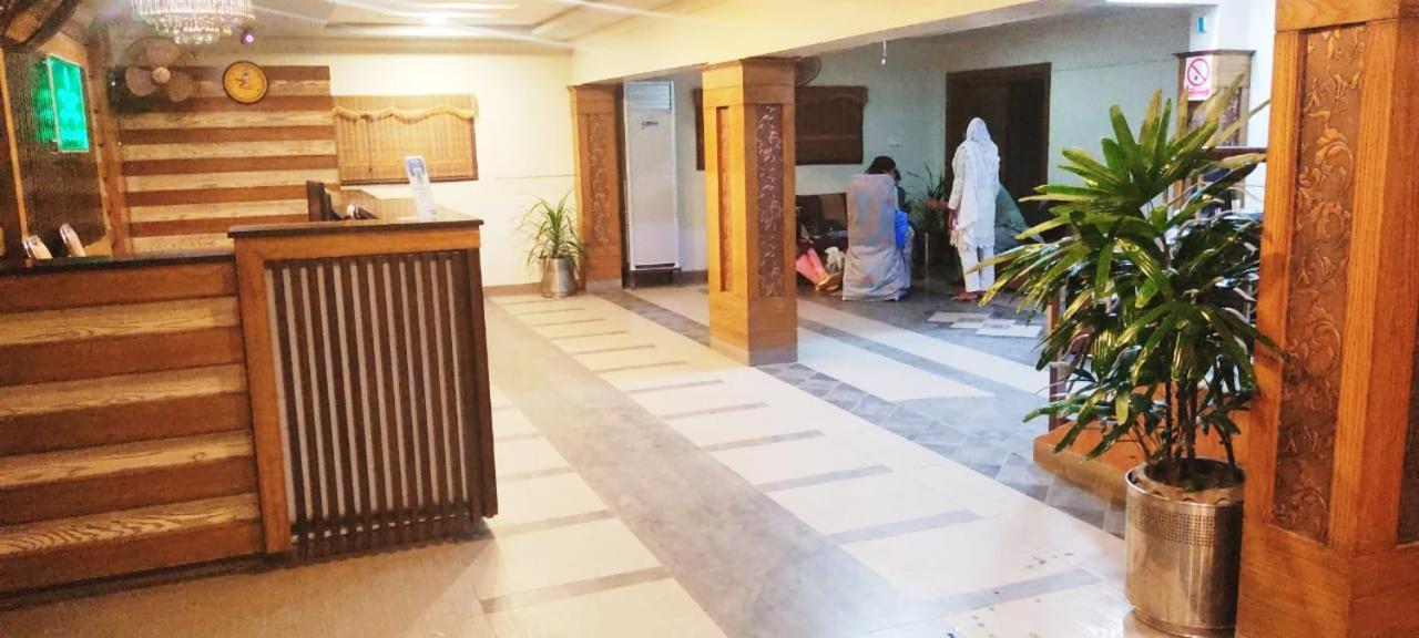 เดอะ แกรนด์ โฮเทล มัลตัน Hotel มุลตาน ภายนอก รูปภาพ