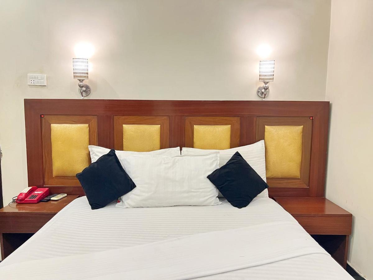 เดอะ แกรนด์ โฮเทล มัลตัน Hotel มุลตาน ภายนอก รูปภาพ