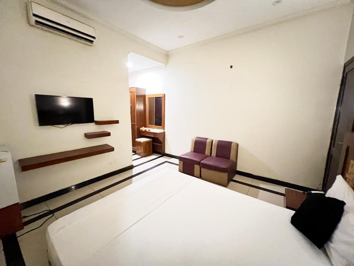 เดอะ แกรนด์ โฮเทล มัลตัน Hotel มุลตาน ภายนอก รูปภาพ