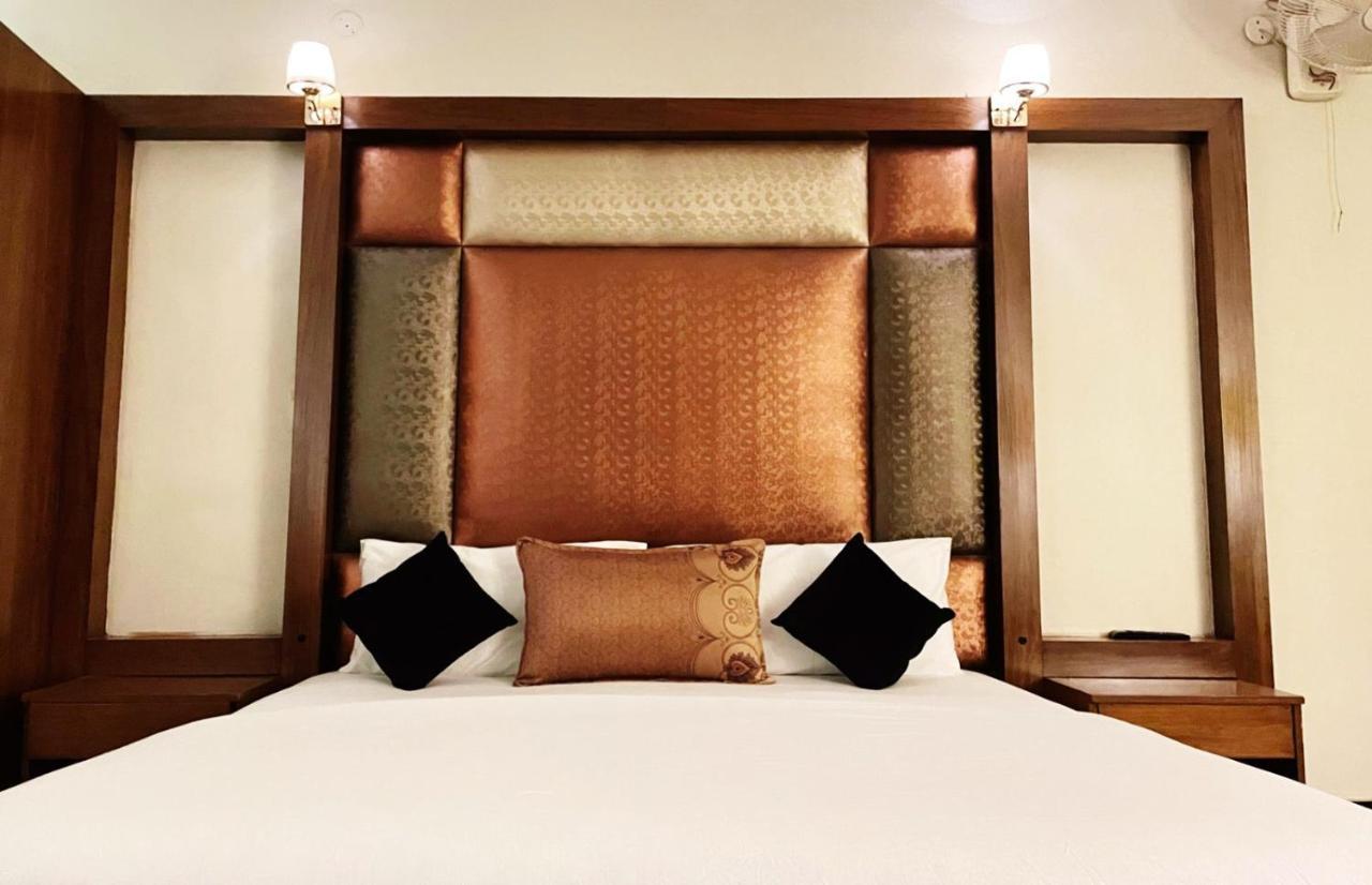 เดอะ แกรนด์ โฮเทล มัลตัน Hotel มุลตาน ภายนอก รูปภาพ