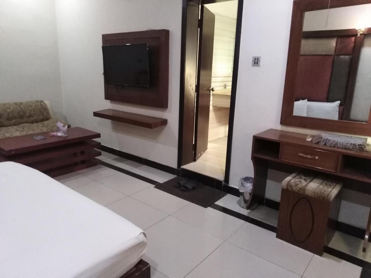 เดอะ แกรนด์ โฮเทล มัลตัน Hotel มุลตาน ภายนอก รูปภาพ