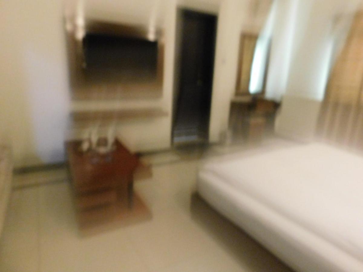 เดอะ แกรนด์ โฮเทล มัลตัน Hotel มุลตาน ภายนอก รูปภาพ